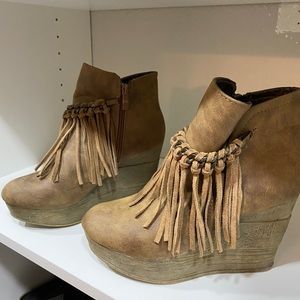 Fringe Wedge Booties